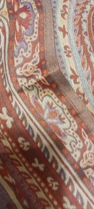 Lenço grande ,qualidade alto,30€€