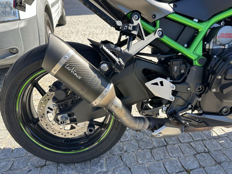 Kawasaki ZH2 - Escape LeoVince