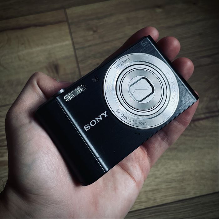 Sony Cyber-Shot DSC-W810 Цифровий Вінтажний Фотоапарат Мильниця
