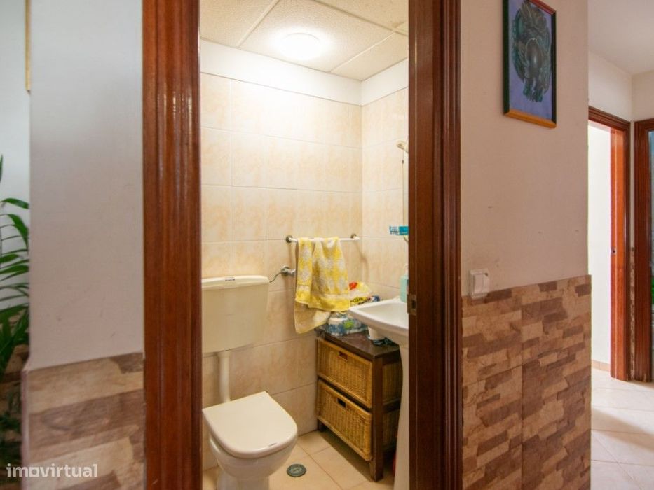Apartamento T4 em Carnaxide com Vista para Monsanto.