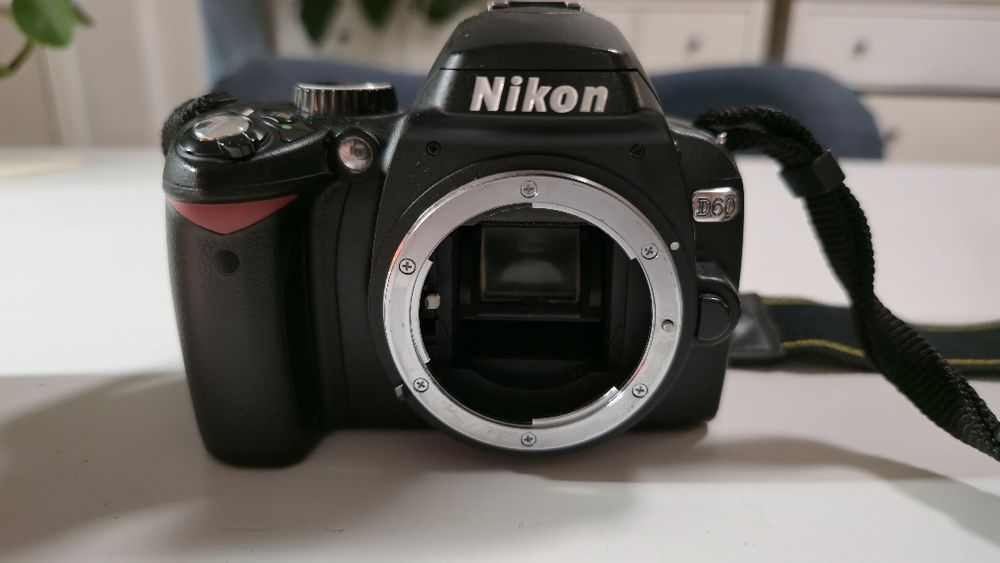 Aparat Nikon D60