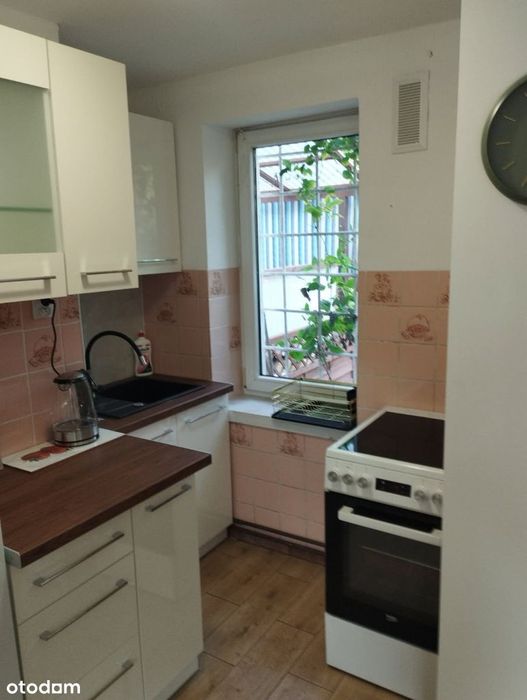 2 pokoje 32 m2 w samodzielnym domku w otoczeniu zadbanego ogrodu