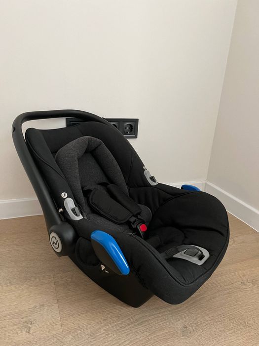 Продам коляску Roan Ivi