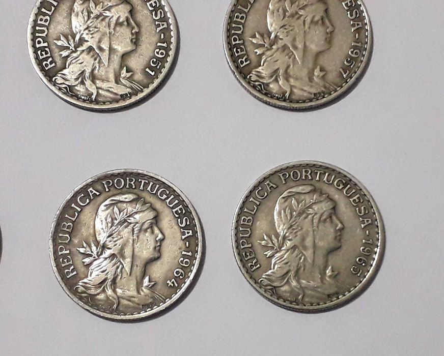 1 Escudo da República Portuguesa - Lote de 13 moedas