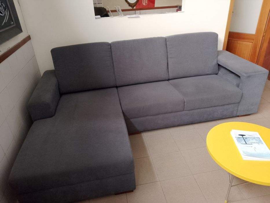 Sofá como novo de exposição