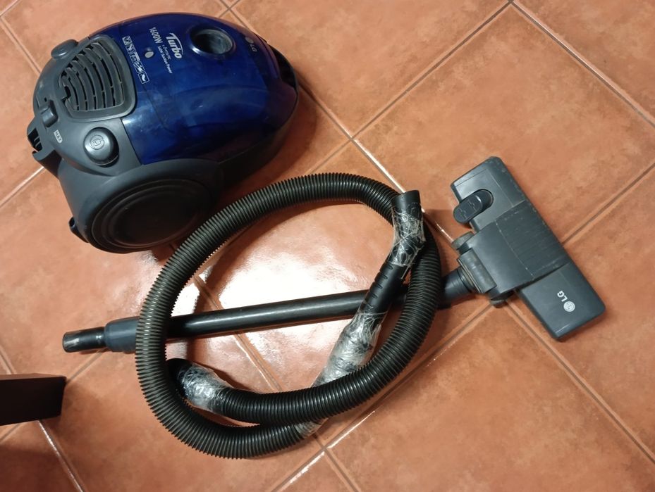 Aspirador LG modelo V-CP973STQC