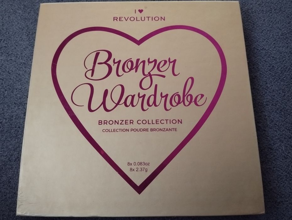 Paleta bronzerów REVOLUTION