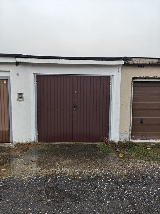 Wynajmę garaż murowany