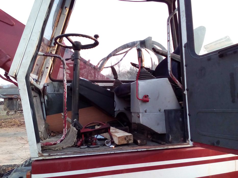 Колісний екскаватор O&K MH5