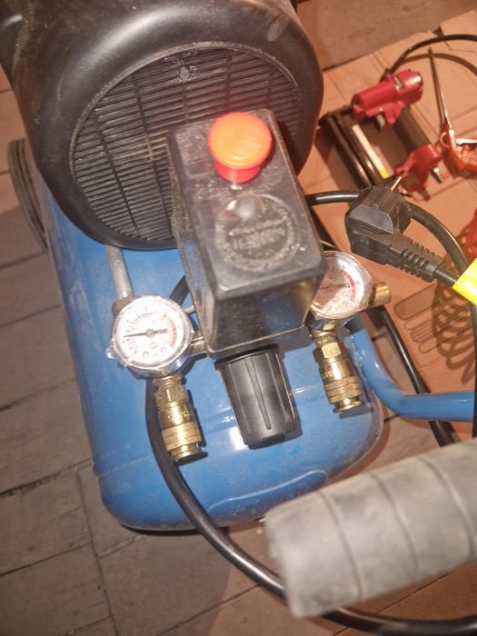 Kompresor olejowy 50l 8bar akcesoria