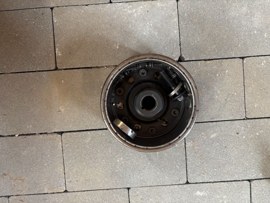 Koło magnesowe magneto sprzęgło rozrusznika bendix Honda