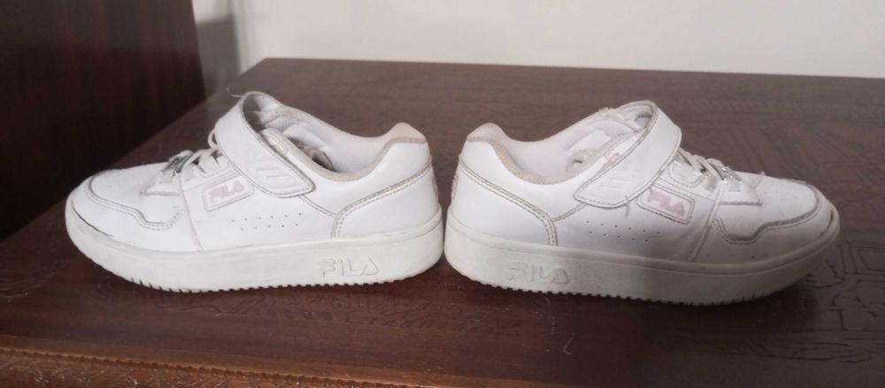 Sapatilhas fila de menina