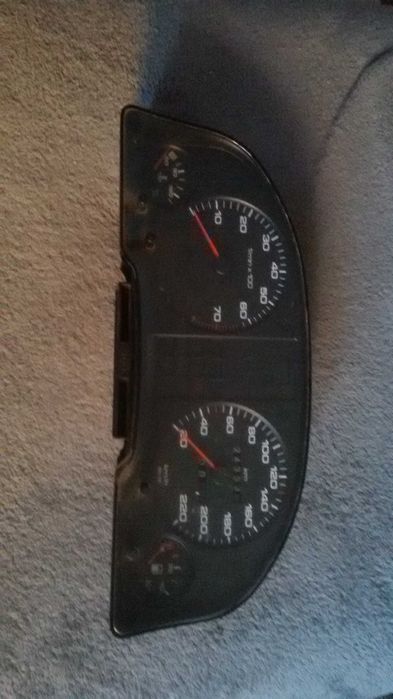 Licznik Audi 80B3 1.8 2.0 benzyna