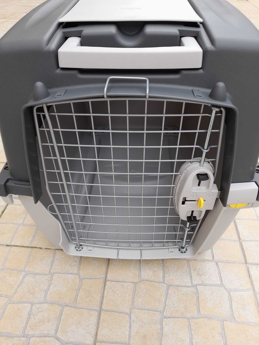 Transportadora para cão  para carro ou avião