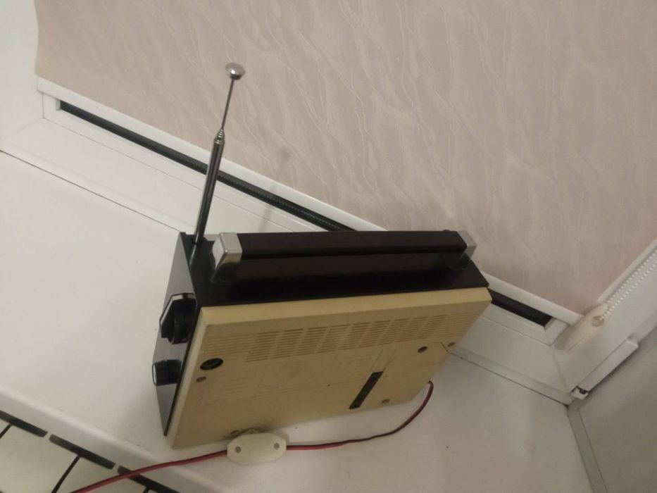 радіоприймач VEF 201