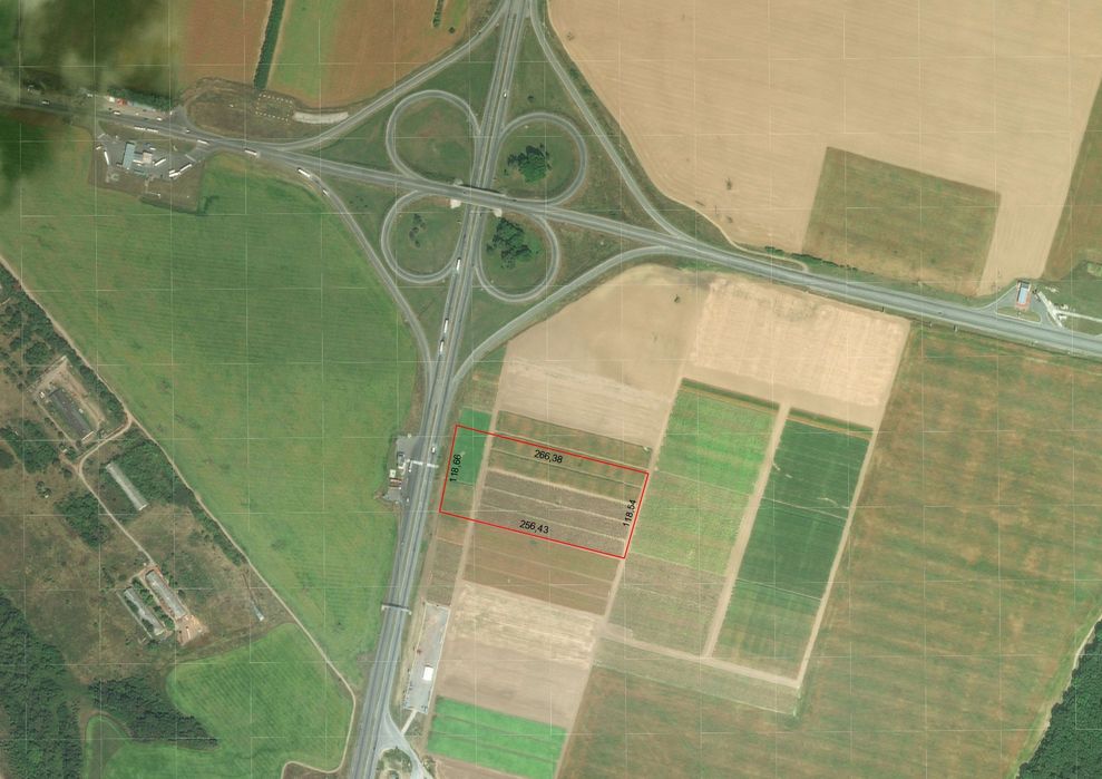 Земельна ділянка фасад траси