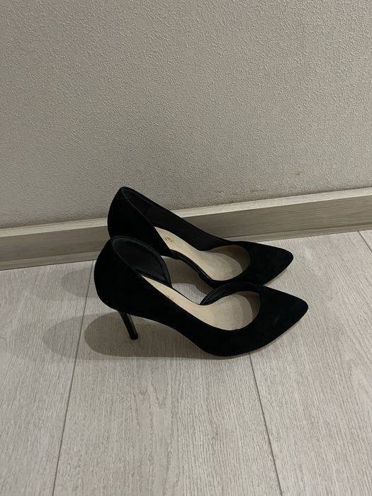 Чорні жіночі замшеві туфлі