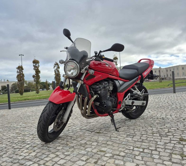 Suzuki GSF Bandit 650, de 2006 (Carburada)