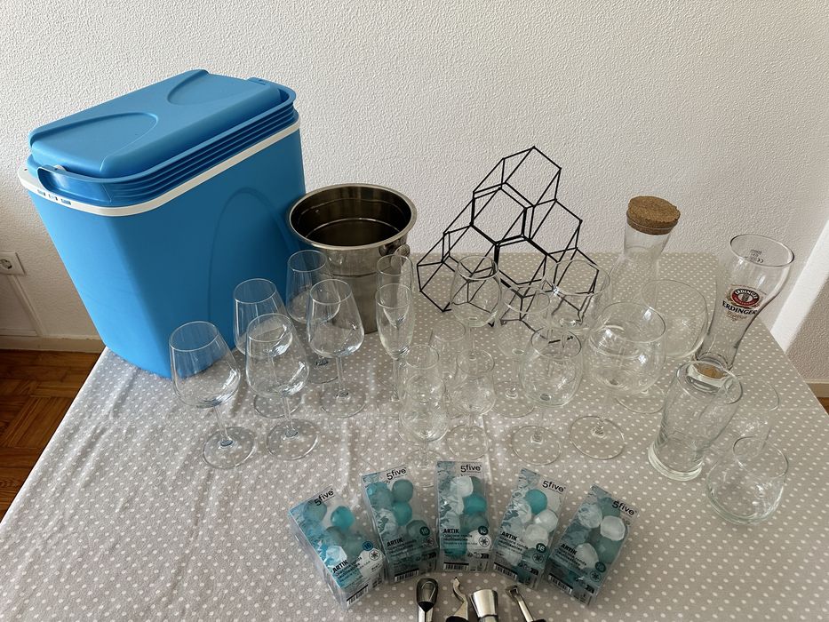 Kit bar completo - Garrafeira, Copos, Balde Gelo e Acessórios