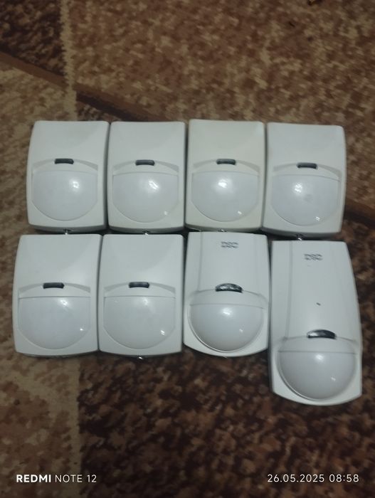 Провідні датчики руху .