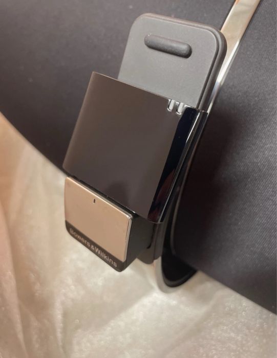 Coluna de som zeppelin da bowers & Wilkins