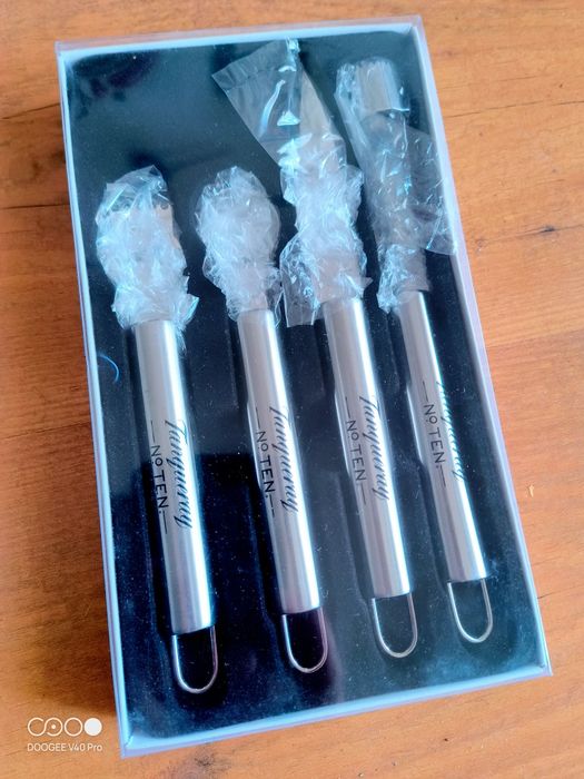 Tanqueray Gin Cutlery Set471068354376509440
