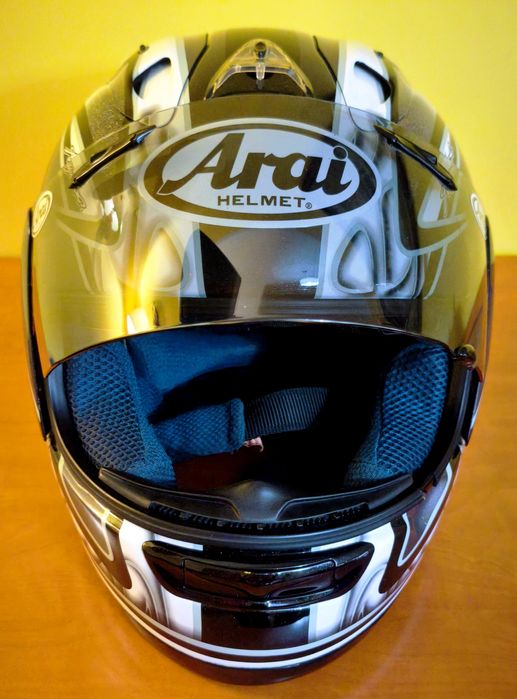 Capacete arai Sete Gibernau