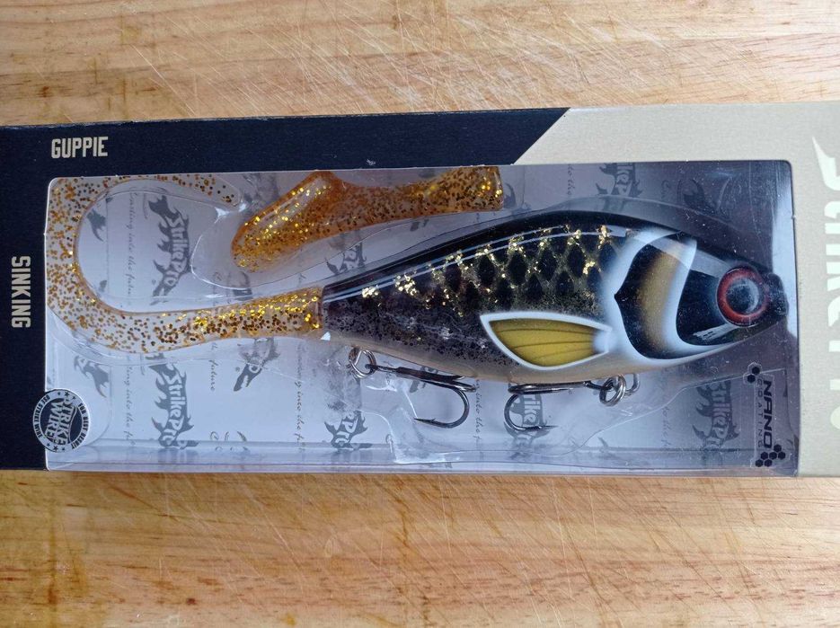 Джеркбейты Strike Pro Guppie.