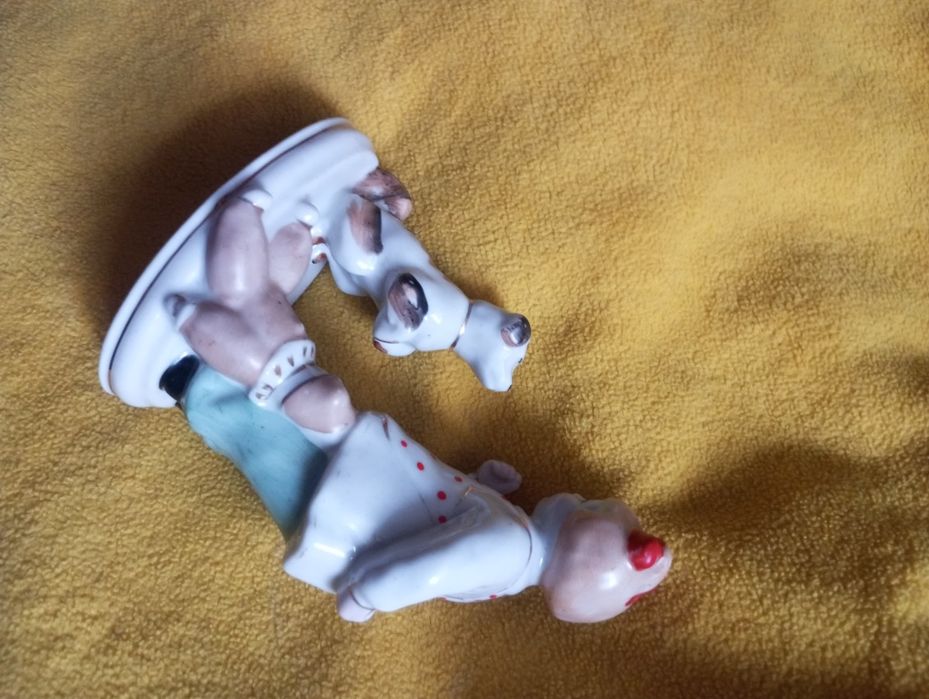 Статуэтка фарфоровая Ану-ка отними  девочка СССР