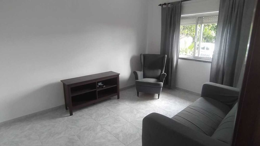 Moradia T2 para Arrendamento – Cardosas (Arruda dos Vinhos)