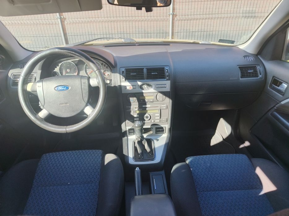 Ford Mondeo Mk 3 kombi 2006 benzyna 2.0