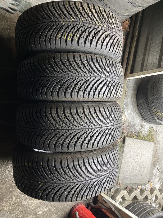 4x 215/55/17 Goodyear Vector4Seasons Gen-2 JAK NOWE 8,5mm 2025