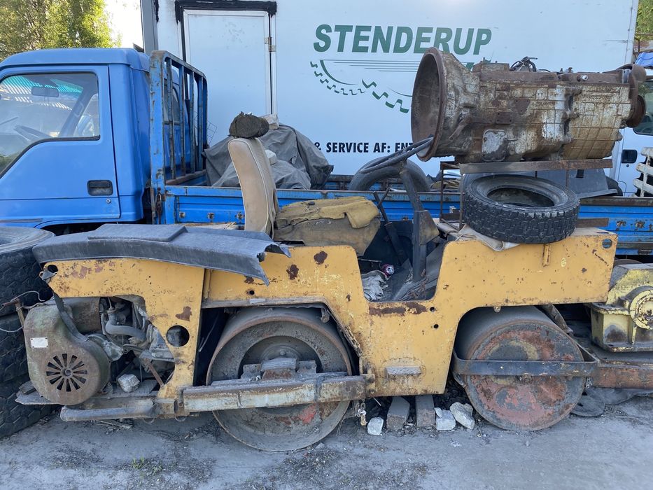 Каток не вібраційний