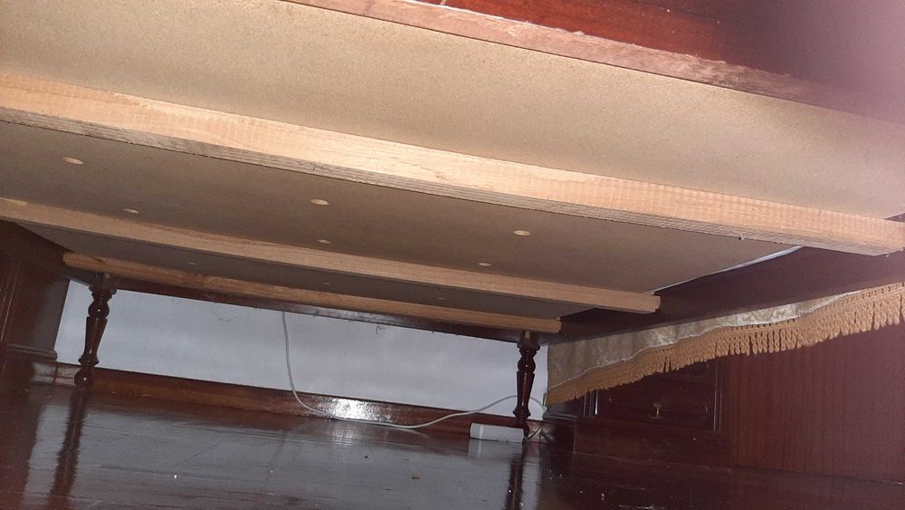 Mobília de quarto casal cama mesa cómoda espelho