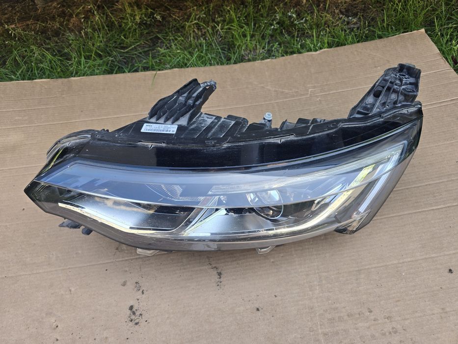 lampa przód Renault Talisman