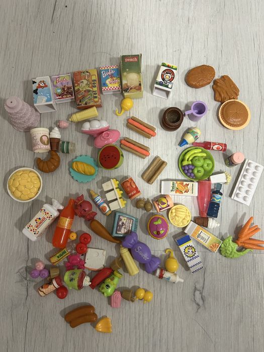 Продукты для Барби , Челси , Лол .