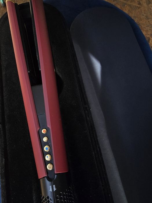 Дайсон фен-випрямляч з кейсом