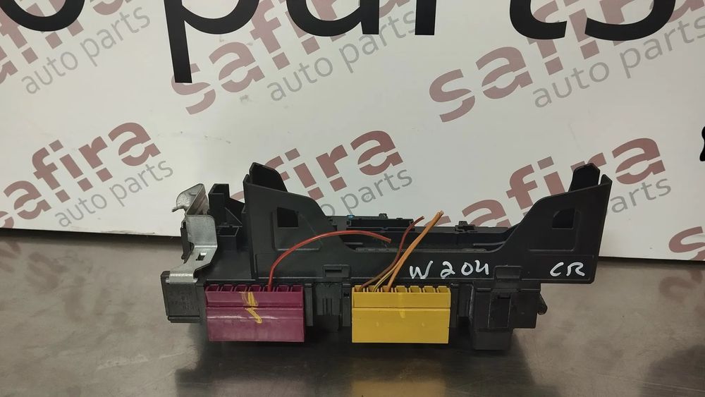 CAIXA DE FUSIVEIS MERCEDES CLASSE C W204 S204 REF. 168298 1670660