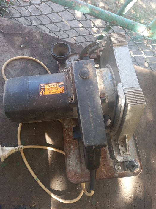 Продам паркетную пилу