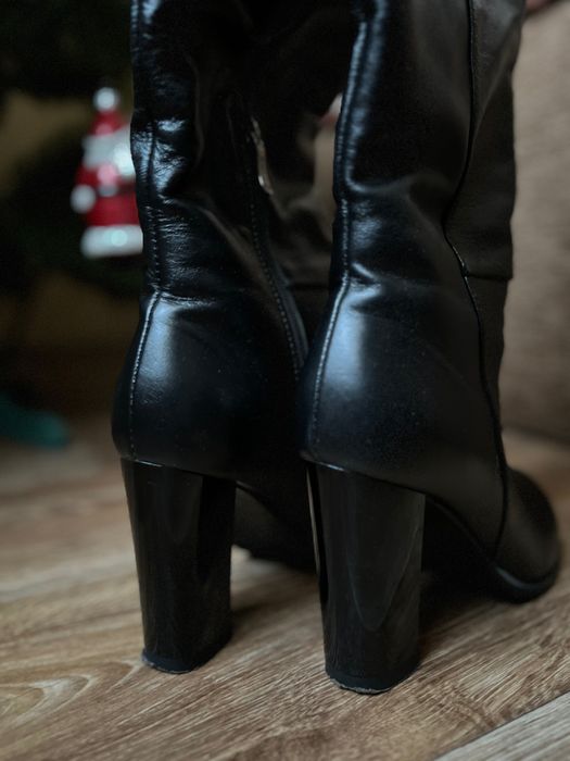 Зимові шкіряні жіночі чоботи 37/38 розмір