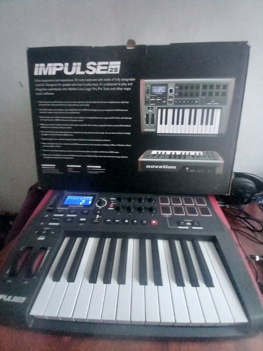 Novation Impulse 25