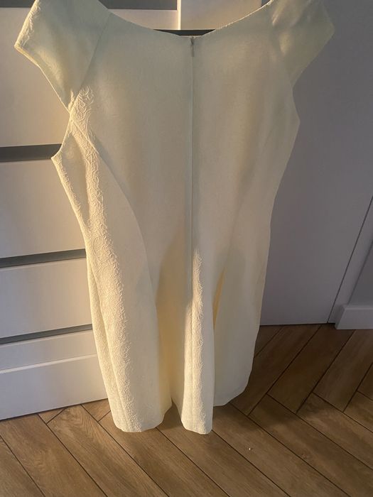 Komplet damski -  sukienka i żakiet