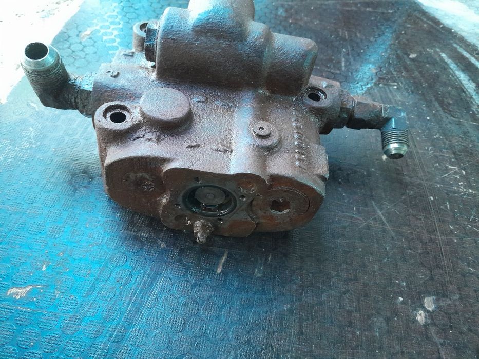 Rozdzielacz EHR Massey Ferguson serii 3xxx 3050, 3060, 3080