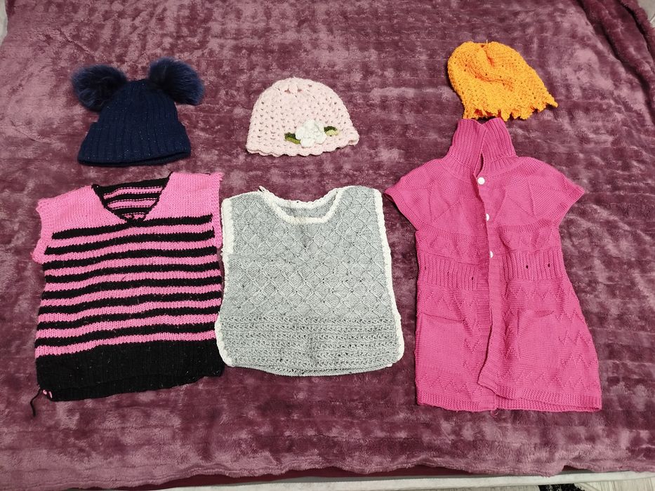 Дитячі речі на дівчинку