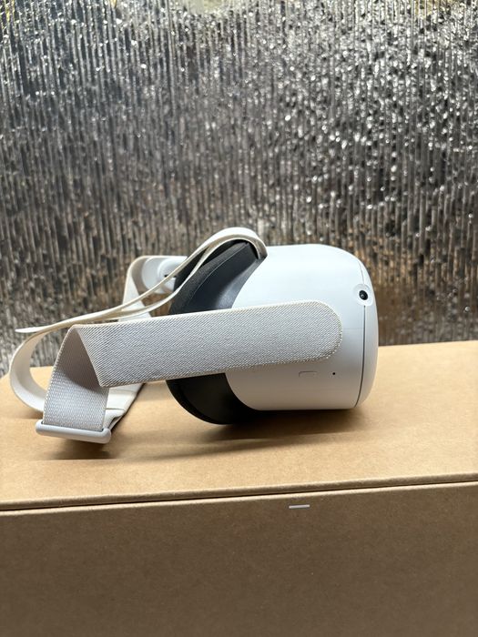 Meta Quest 2 (128 GB) – zestaw VR, stan bardzo dobry