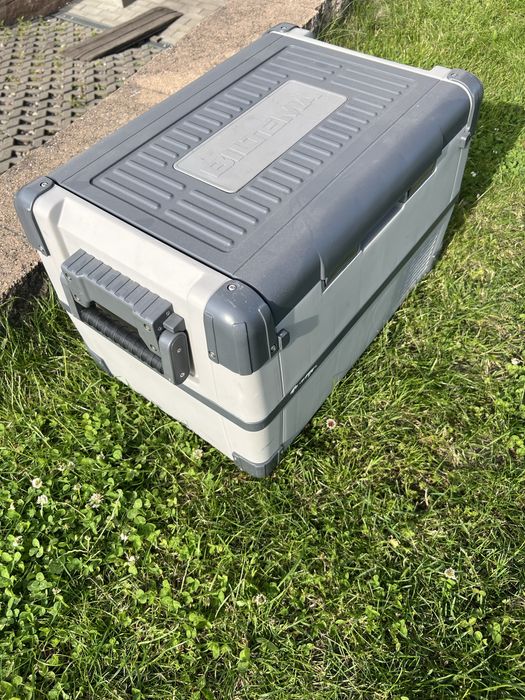 Sprzedam lodowke samochodową