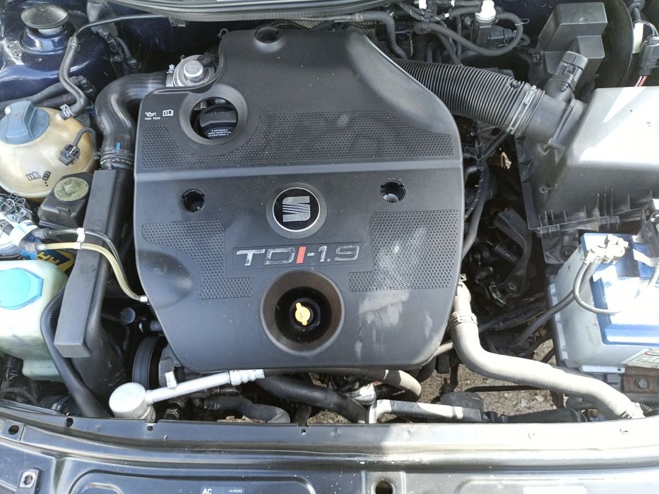 Seat toledo 2 1.9 TDI 110 km zwykła pompa, hak