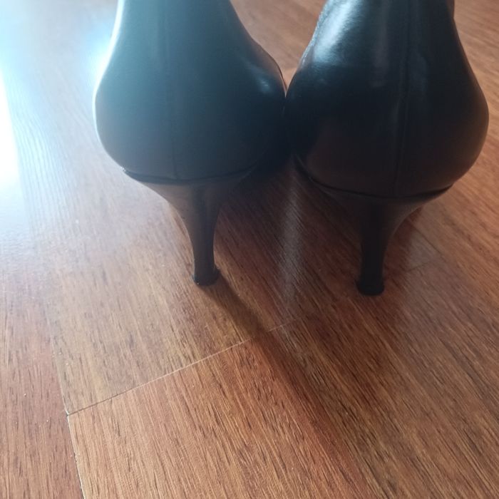 Buty szpilka Gino Rossi 39