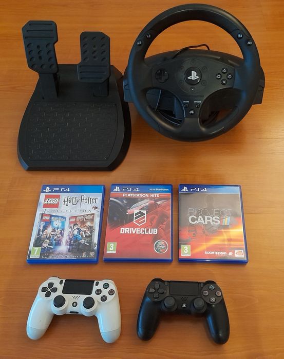 PS4 - Volante com pedais, comandos e 3 jogos