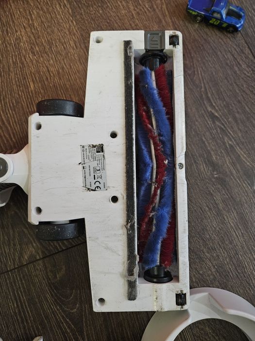 Продам ручной аккумуляторный пылесос Easy Home